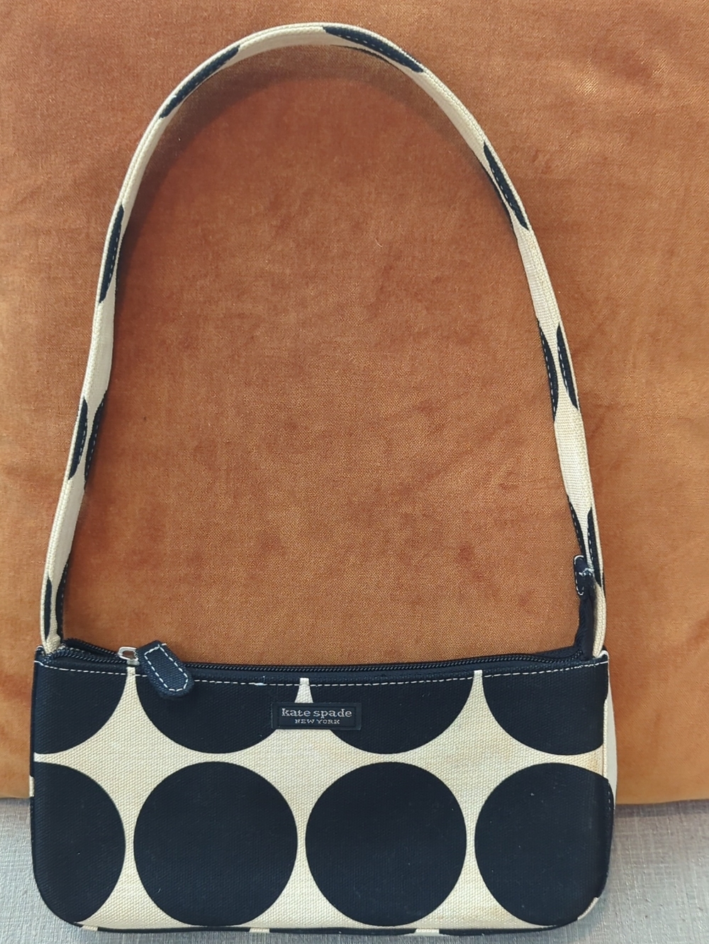 kate ♠️ spade x Urban Outfitters Exclusive Shoulder Bag in Black size 10.5x2x5”